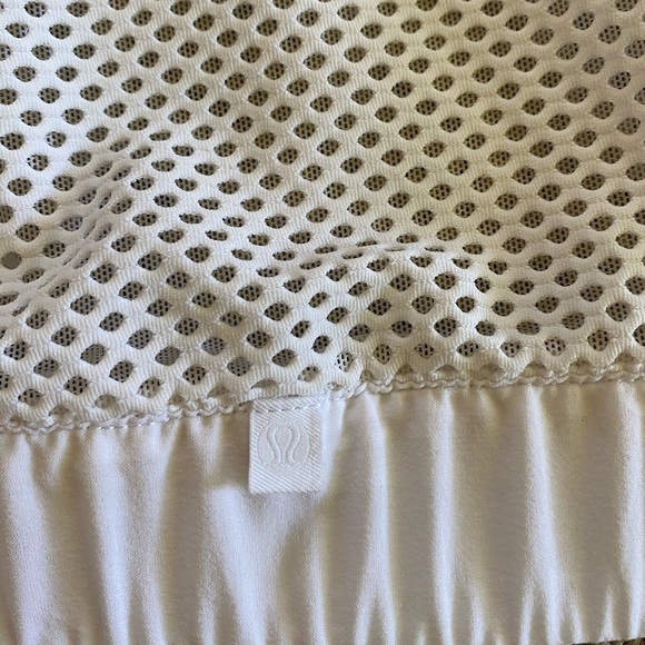 Lululemon Mesh On Mesh Jacket - Picture 9 of 9